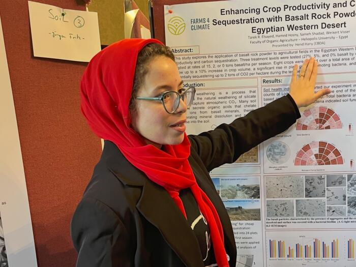 Stresstolerante Gurken, entspannte Kühe mit Hörnern