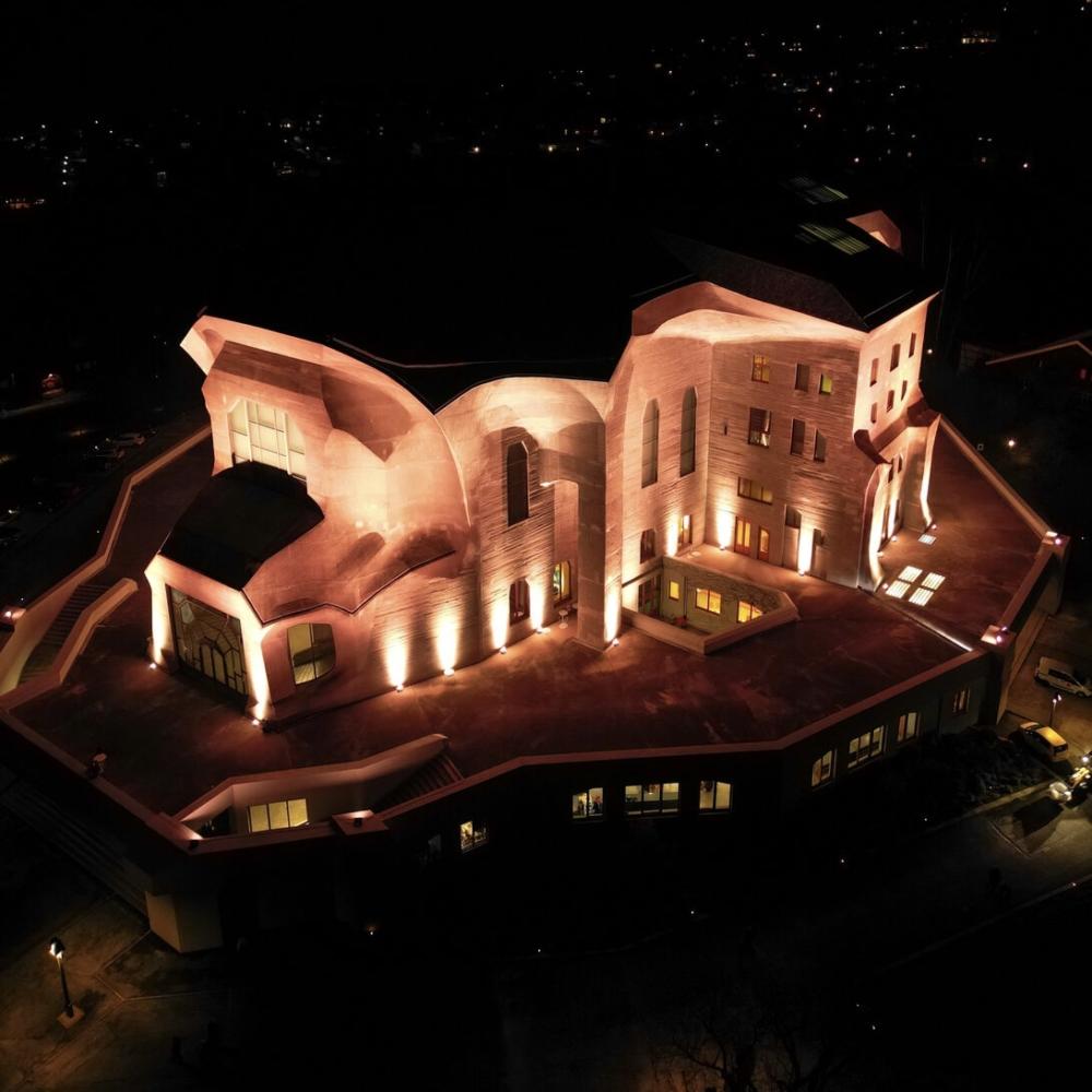 Veille nocturne au Goetheanum