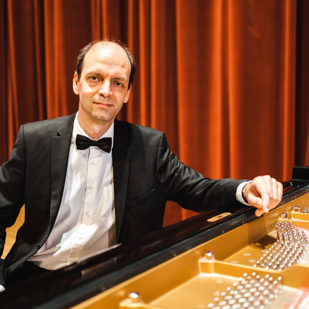 Piano concert with Hristo Kazakov