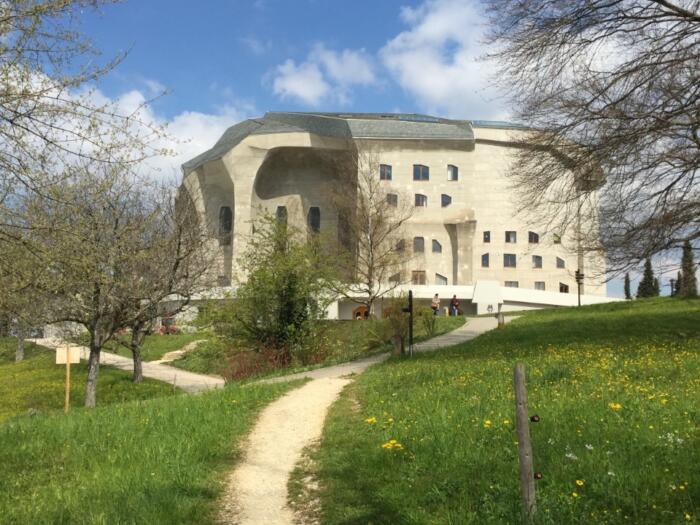 Study offers at the Goetheanum, online and offline