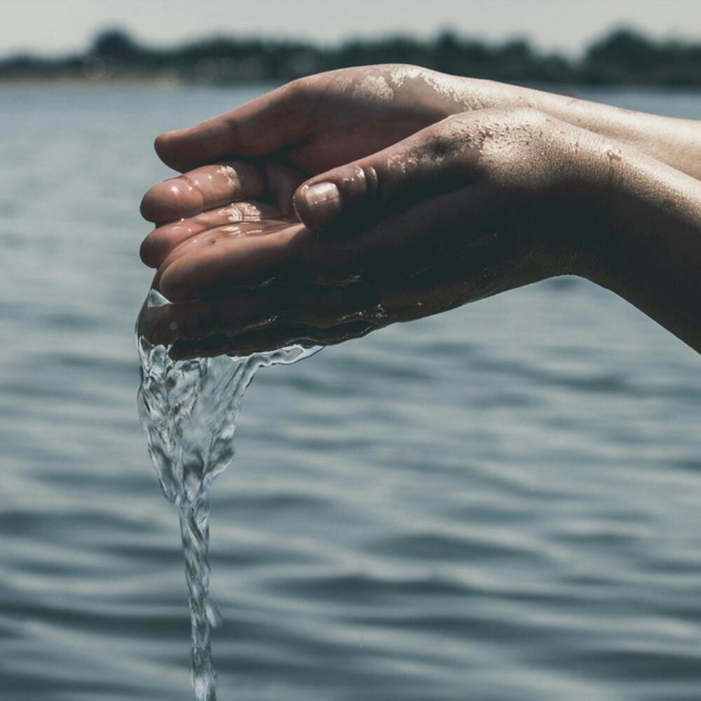 Water quality as a reflection of how it is used