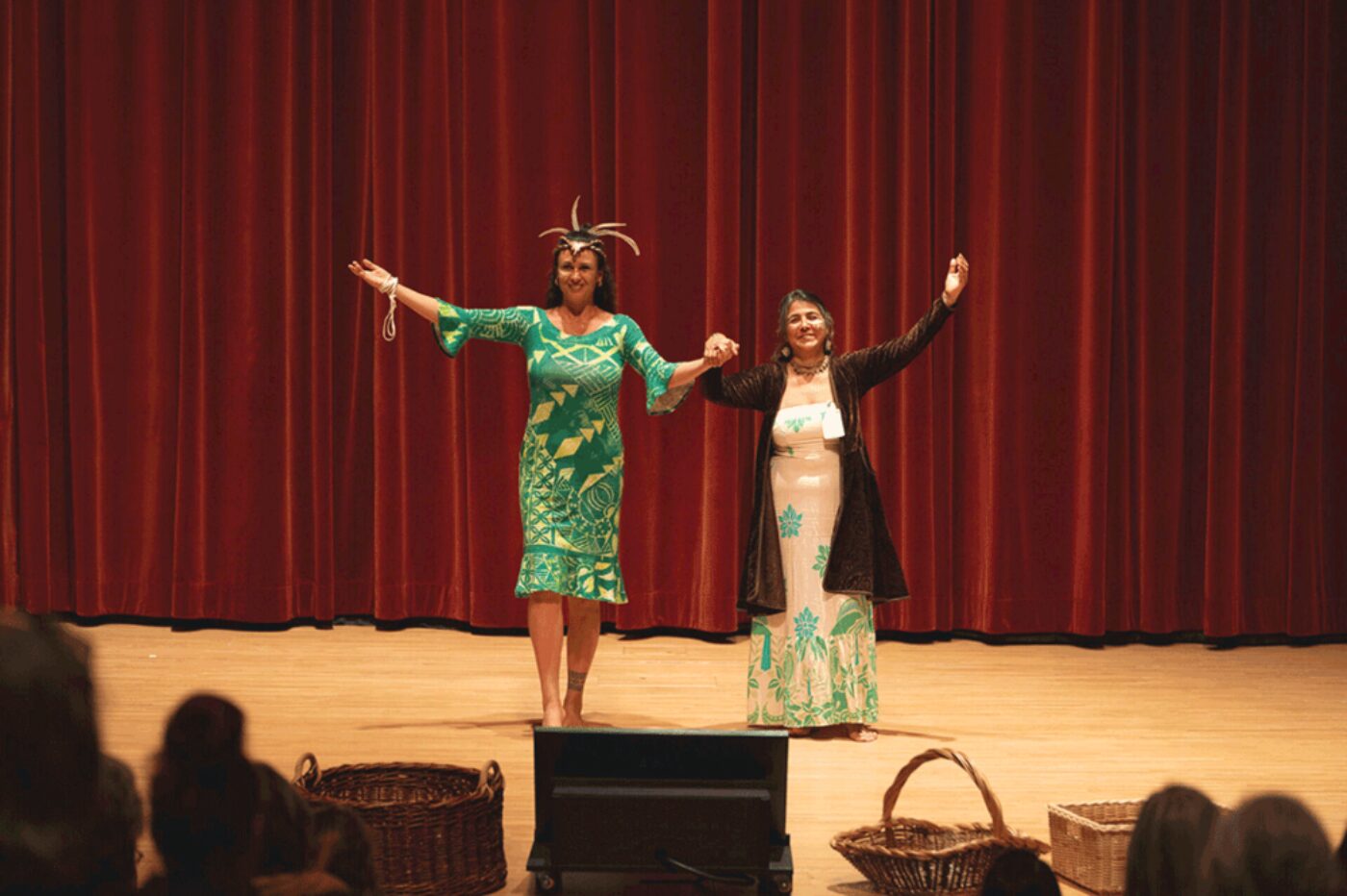 Their journey to the Goetheanum took three days: the two educators from Rapa Nui (Photo: Goetheanum/Xue Li)