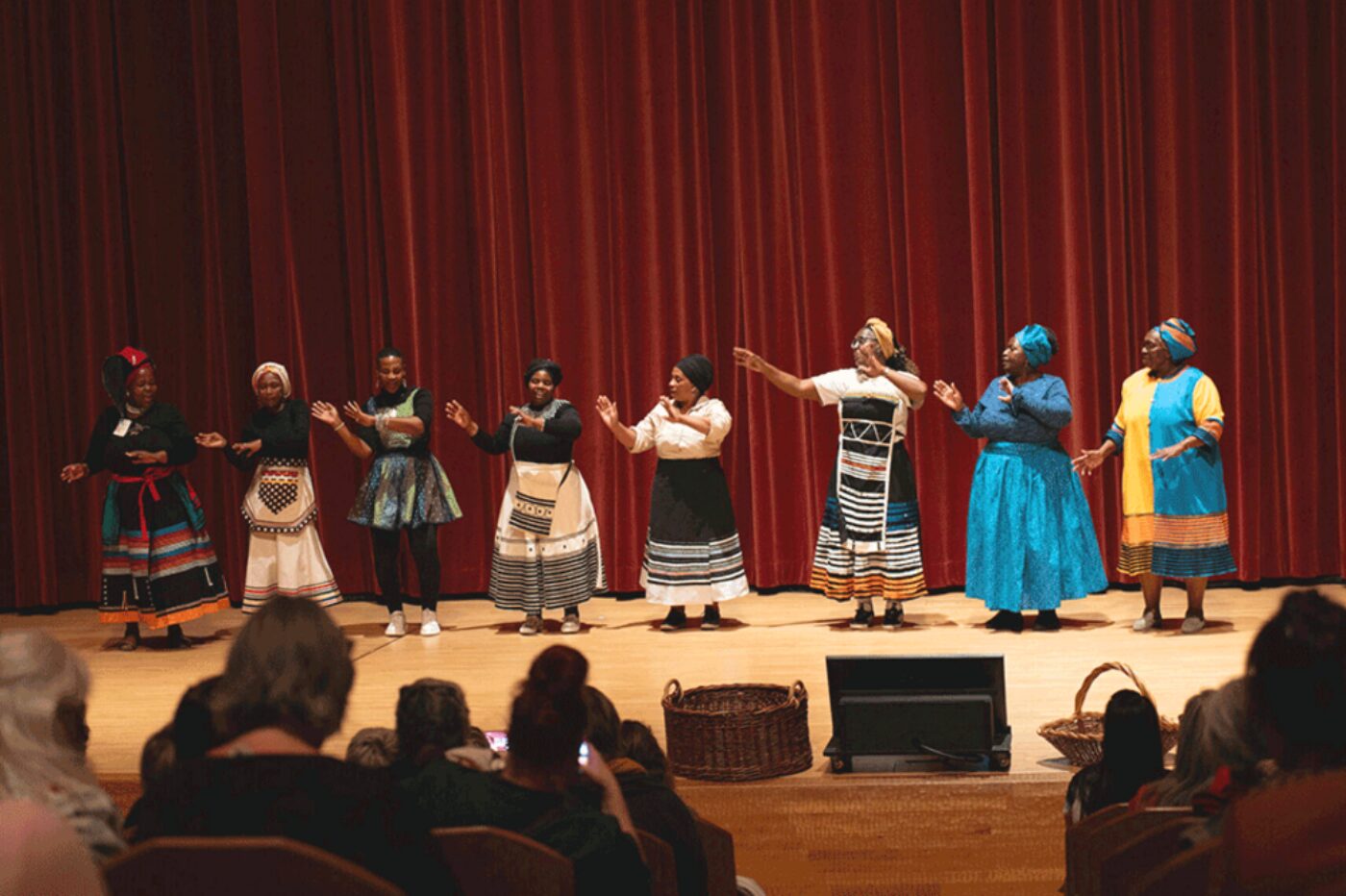 A natural flair for rhythm: educators from South Africa (Photo: Goetheanum/Xue Li)