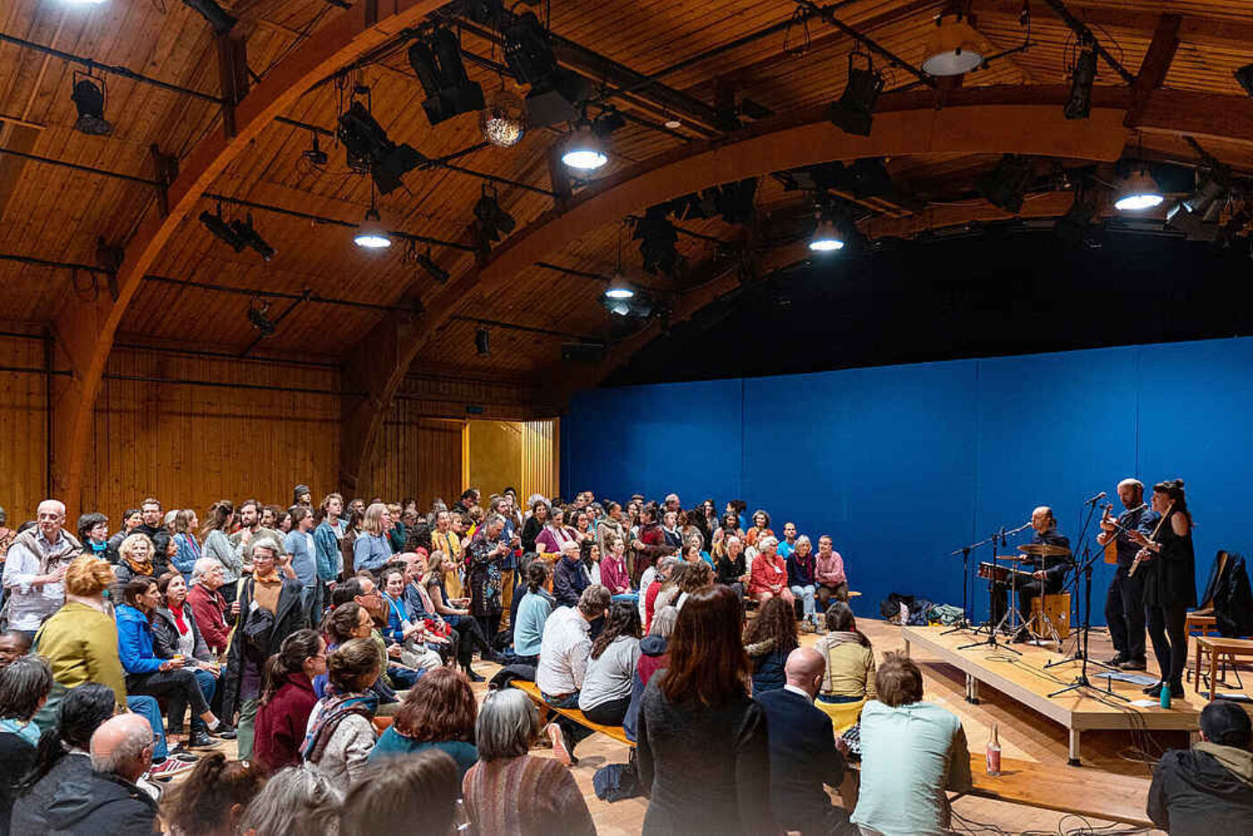 Friday evening in the Schreinerei: Concert by the French band «Ici-bas»